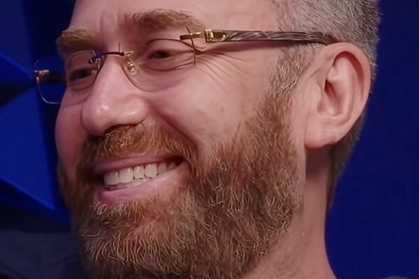 Brilliant Idiots, CC BY 3.0 , via Wikimedia Commons