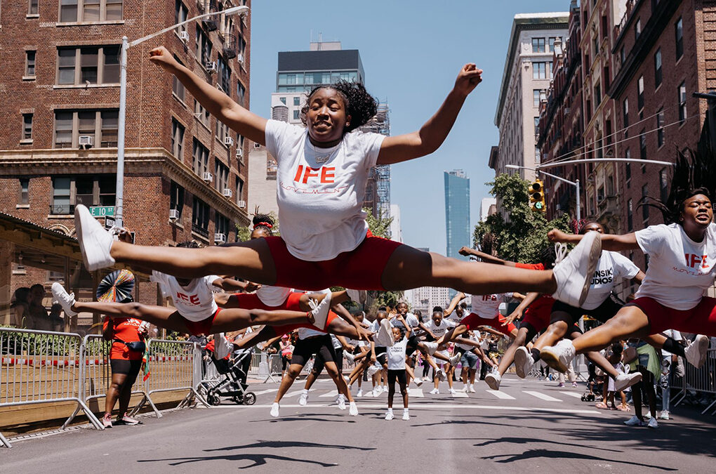Dance_Parade_photo_by_Dinara_Khairova_of_Eden_Arts_Inc