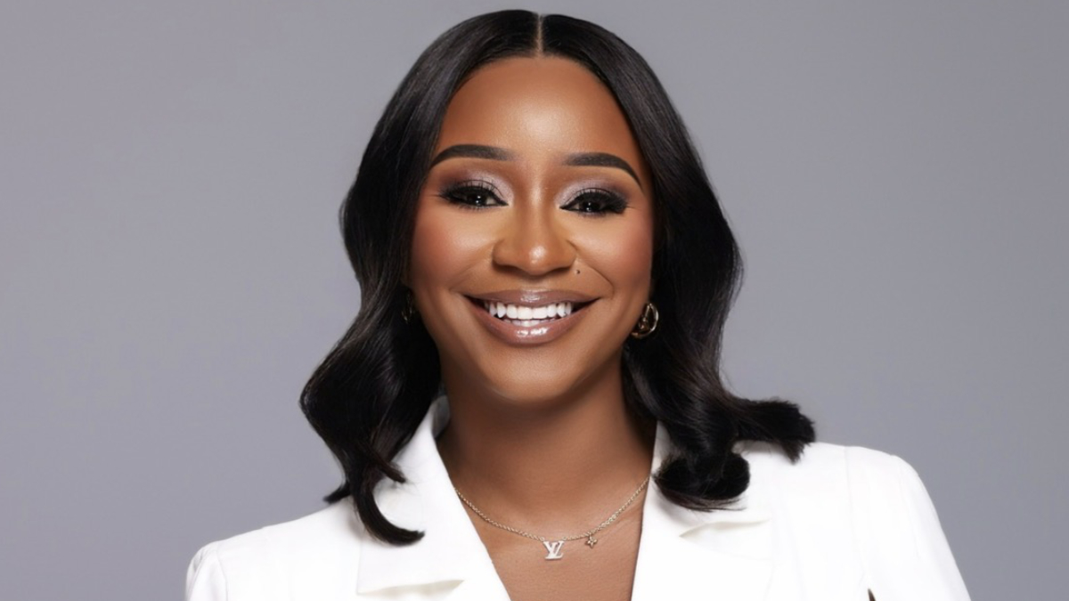 Elle McGhee
