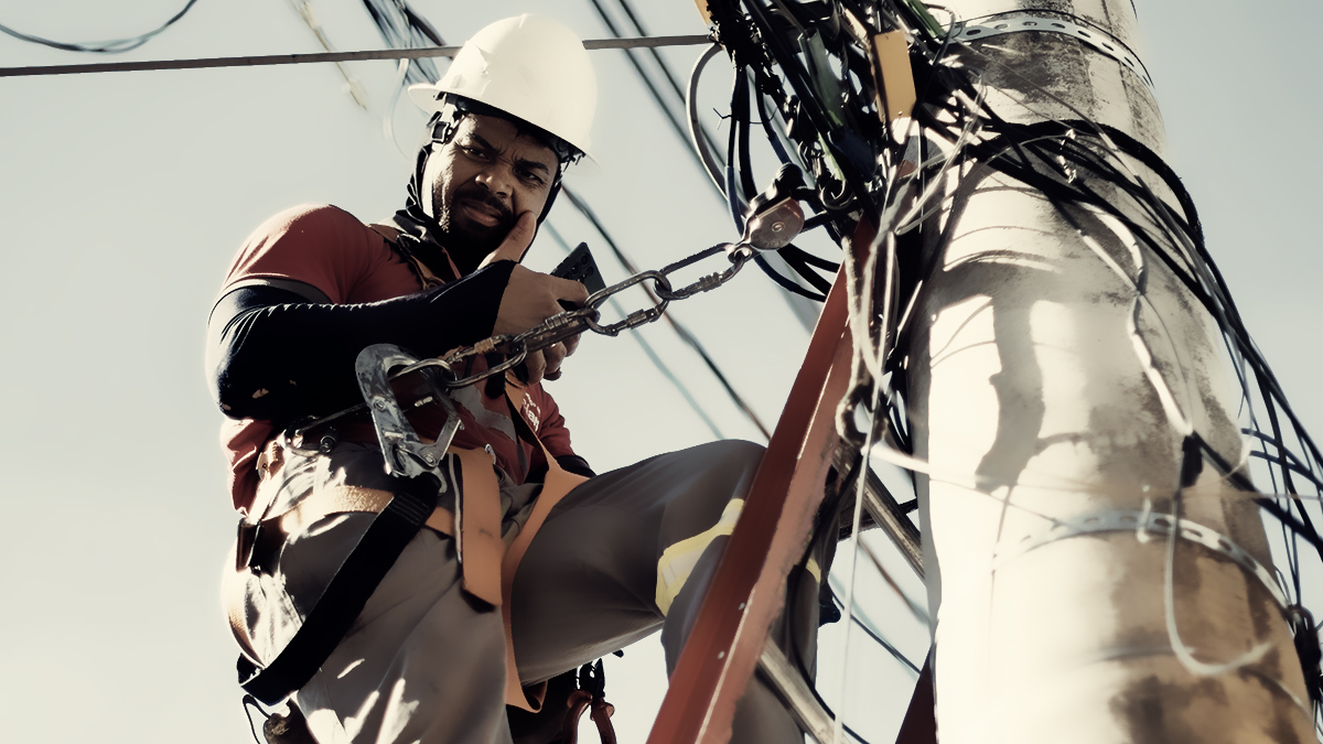 Photo by Matheus Bertelli from Pexels: https://www.pexels.com/photo/electrician-working-on-power-lines-38760190/